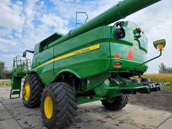 Комбайн John Deere S680 2017 року foto 4