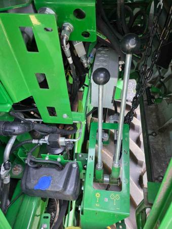 Комбайн John Deere X9 R 1000 (2022 р.) +жатка HD40Х +транспортний візок (КОМПЛЕКТ) foto 19