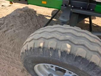 Комбайн John Deere X9 R 1000 (2022 р.) +жатка HD40Х +транспортний візок (КОМПЛЕКТ) foto 183