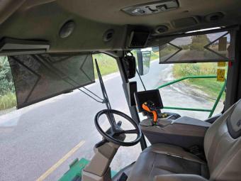 Комбайн John Deere X9 R 1000 (2022 р.) +жатка HD40Х +транспортний візок (КОМПЛЕКТ) foto 74