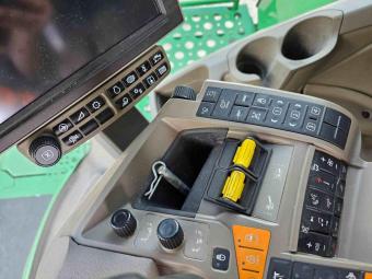 Комбайн John Deere X9 R 1000 (2022 р.) +жатка HD40Х +транспортний візок (КОМПЛЕКТ) foto 82