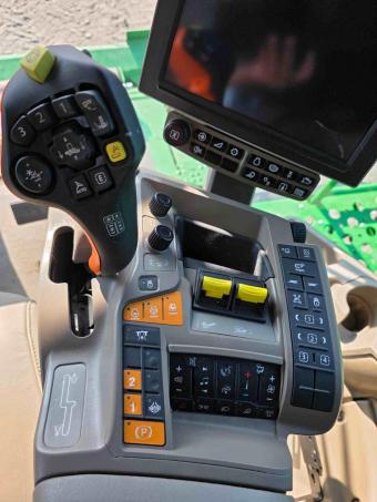 Комбайн John Deere X9 R 1000 (2022 р.) +жатка HD40Х +транспортний візок (КОМПЛЕКТ) foto 46