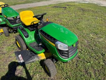 Газонокосарка John Deere E100 foto 4