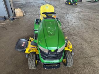 Газонокосарка John Deere X 320. foto 5