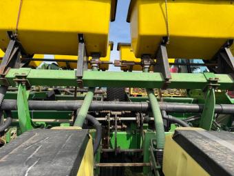 Сівалка John Deere 1780 Bauer Built (24 рядна) foto 21