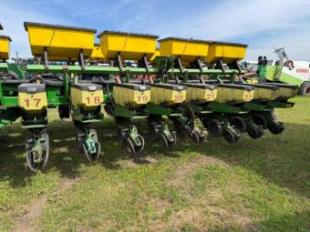 Сівалка John Deere 1780 Bauer Built (24 рядна) foto 11