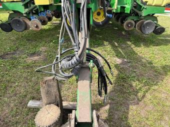 Сівалка John Deere 1780 Bauer Built (24 рядна) foto 10