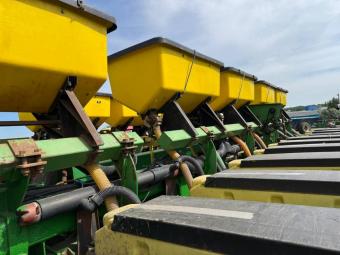 Сівалка John Deere 1780 Bauer Built (24 рядна) foto 16