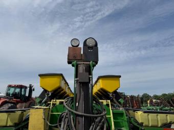Сівалка John Deere 1780 Bauer Built (24 рядна) foto 4