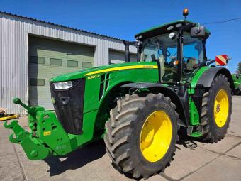 Трактор John Deere 8320R, 2015 р.в.