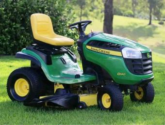 Газонокосарка John Deere D140