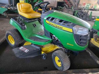 Газонокосарка John Deere D100