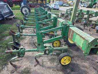 Просапний культиватор John Deere RM foto 3