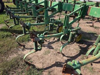 Просапний культиватор John Deere RM foto 5
