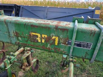 Просапний культиватор John Deere RM foto 13
