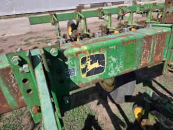 Просапний культиватор John Deere RM foto 12