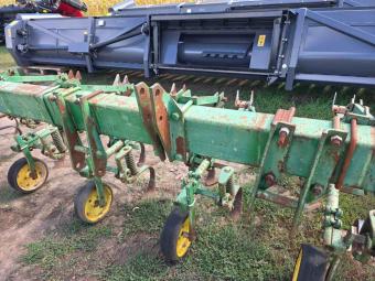 Просапний культиватор John Deere RM foto 9