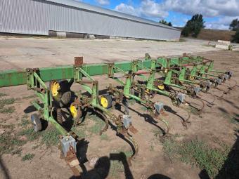 Просапний культиватор John Deere RM foto 6
