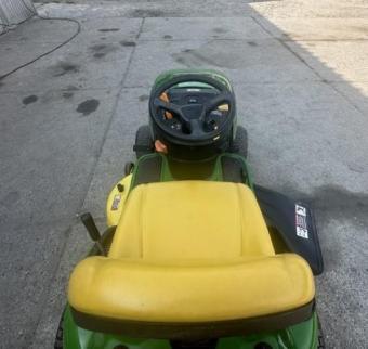 Газонокосарка John Deere D125  2015р foto 2